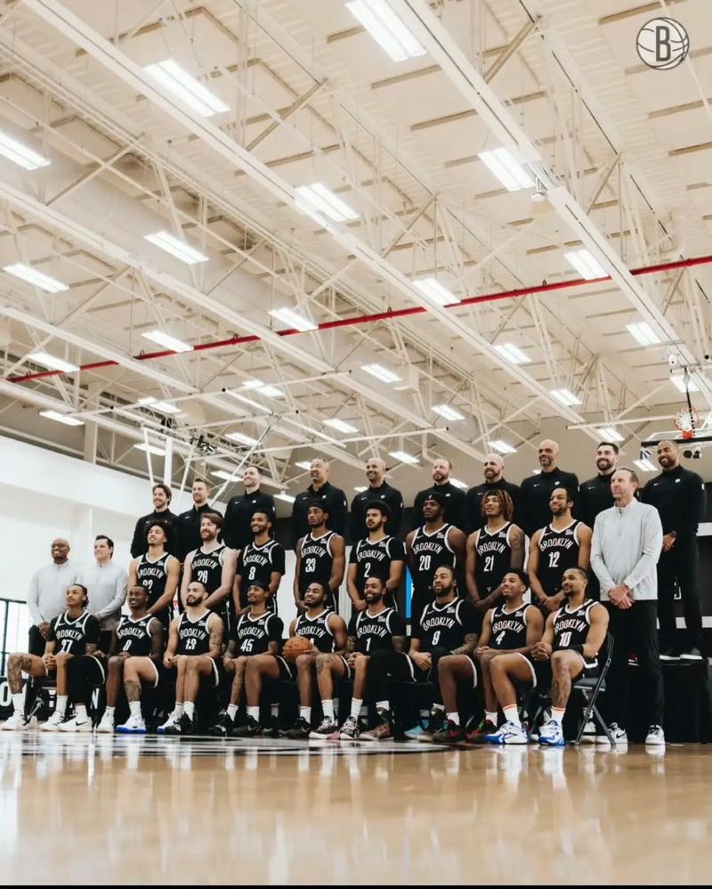 从品牌视角 从品牌视角